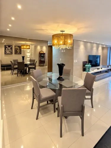Alugo apartamento a beira mar com tres suites