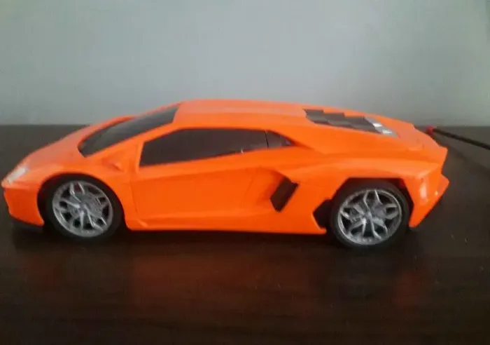 Carrinho de controle remoto Lamborguini Aventador cor laranja 27 cm