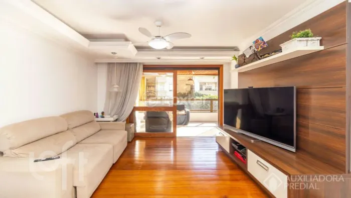 Apartamento à venda Rua Felipe Camarão, Rio Branco - Porto Alegre