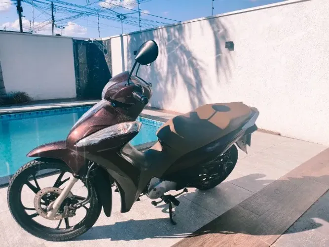Vende-se Biz 125 +
