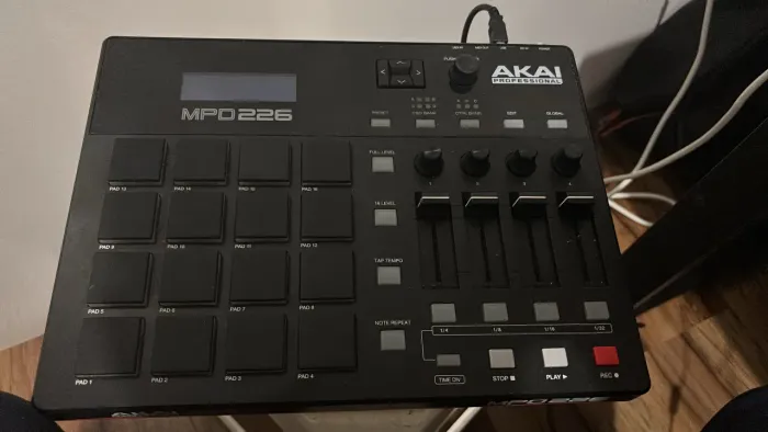 MPD 226 AKAI 