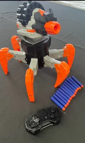 Robô Controle Remoto Nerf Creatures