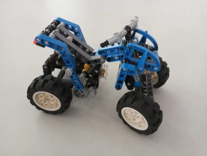 Quadriciclo Lego Technic