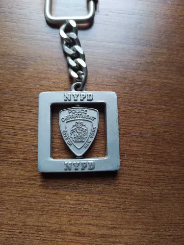 Chaveiro em metal polícia de Nova York - NYPD - New York Police Department