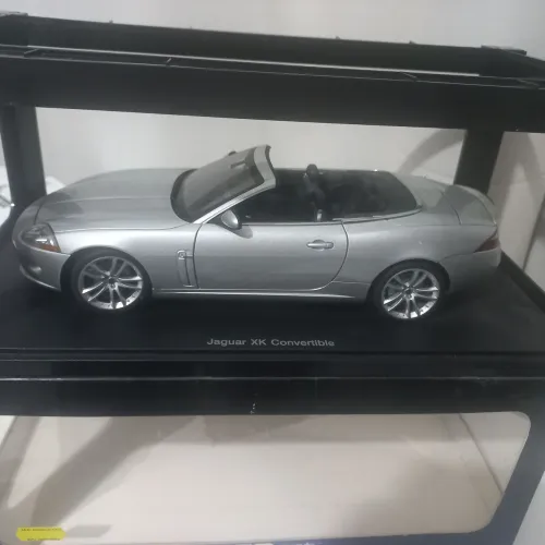 JAGUAR XK CONVERTIBLE 1/18 AUTOART