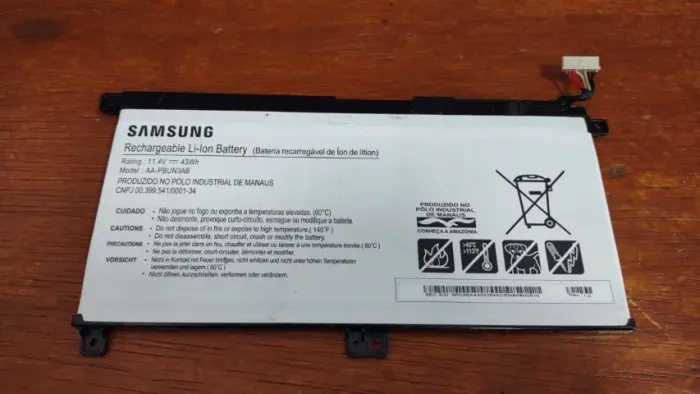 Bateria original do notebook Samsung Essentials NP350XAA-KDABR