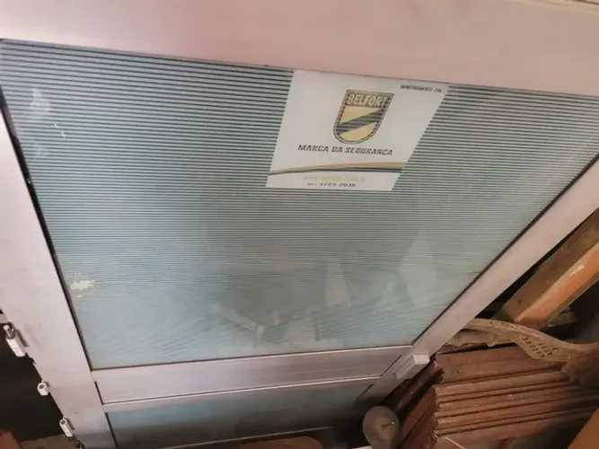 Porta de segurança blindex fechadura eletronica