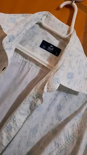Camisa com estampa floral