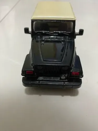 Carro de metal para colecionador escala 1/32