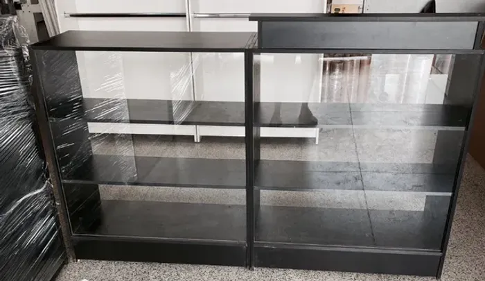BALCÃO CAIXA VITRINE + BALCÃO VITRINE MDF