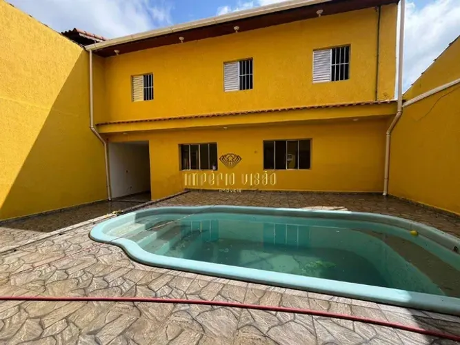 Sobrado à venda com 6 Dormitórios, Piscina e 2 Edículas no bairro Nova Poá - Poá-SP