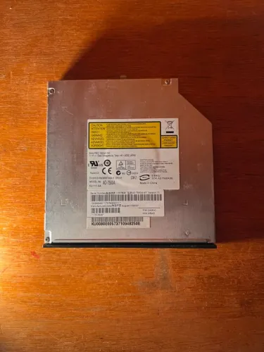 Drive de CD/DVD Sony Optiarc AD-7560A para Notebook - GRAVA CD/DVD 8X