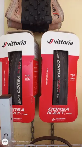 Par pneus Vittoria Corsa Next 700x24 grafene