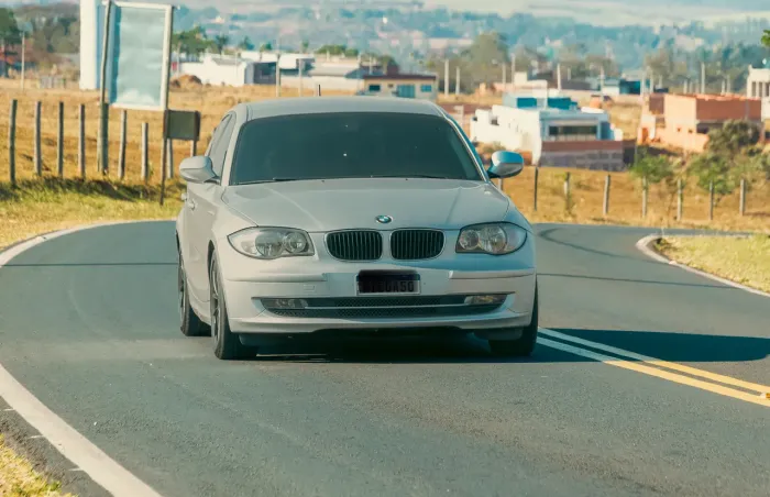 BMW 118IA 2.0 16V 136cv 5P 2010