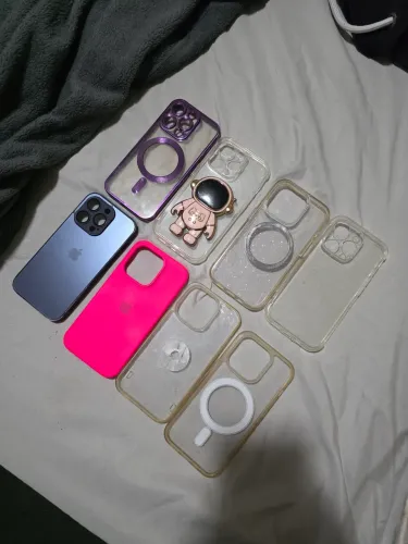 8 capas pra iPhone 14 Pro