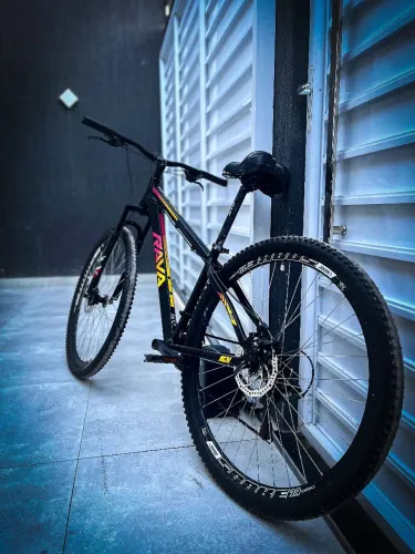 Bicicleta MTB Rava Aro 29 - 21v | Ótimo estado
