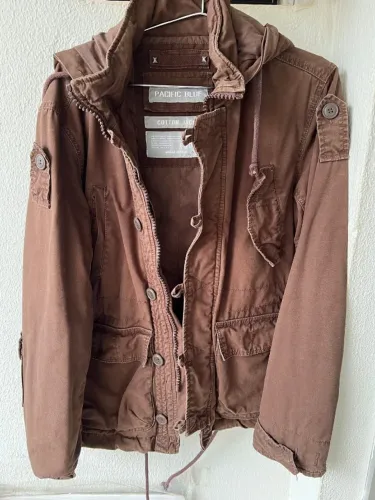JAQUETA SARJA MARRON PACIFIC BLUE