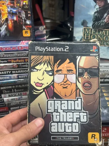 Grand Theft Auto: The Trilogy - PlayStation 2