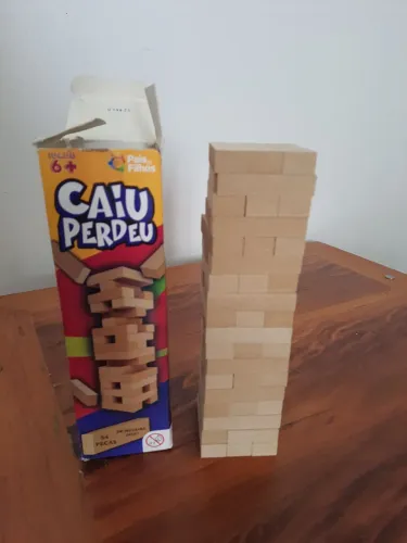 Jogo de madeira Caiu perdeu