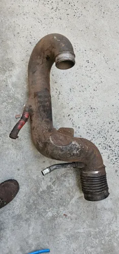 Tubo mangueira tomada de ar admissão iveco stralis entrada de ar turbina