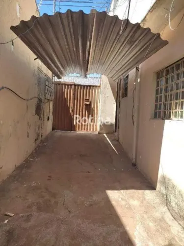 Colônia de casas Bairro Osvaldo Rezende