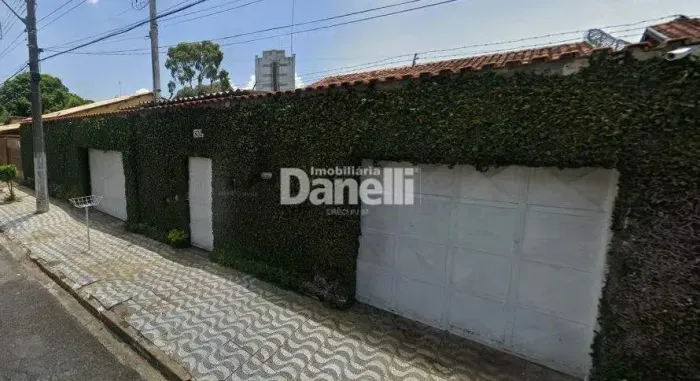 Casa para aluguel, 3 quartos, 1 suíte, 3 vagas, Vila Marly - Taubaté/SP