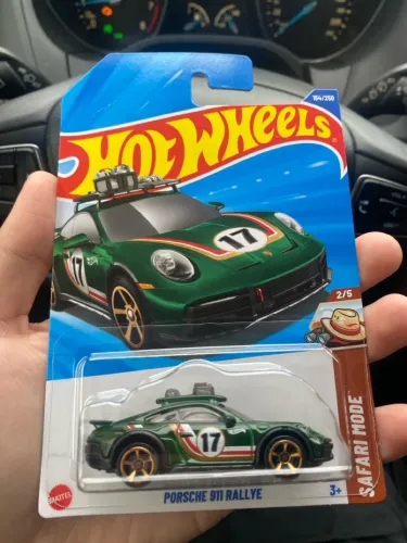 Hot Wheels Porsche 911 Rallye Safari Mode