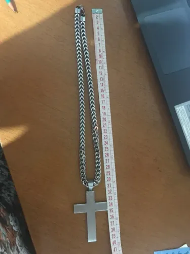 Cordão Masculino Grosso com Cruz em Aço