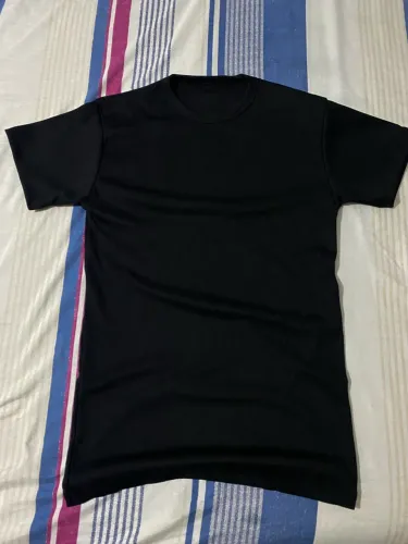 Camiseta canelada preta