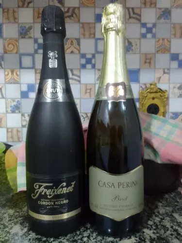 Vinhos Branco Espumante. 