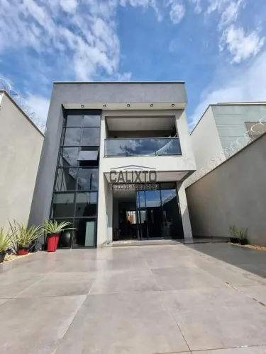SOBRADO BAIRRO NOVO MUNDO