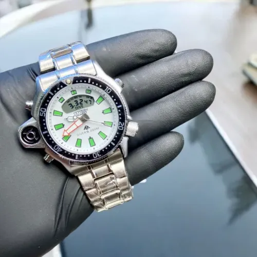 Relógio Citizen Z33