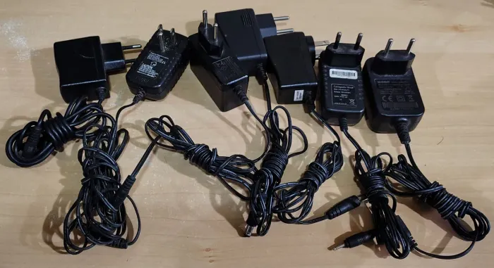 Fontes e Carregadores para Roteadores