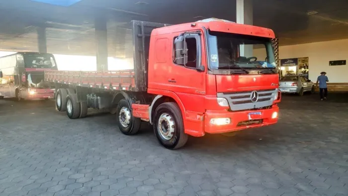 Atego 2428 bitruck ótimo estado