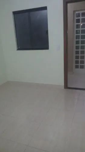 Alugo kitnet em samambaia sul