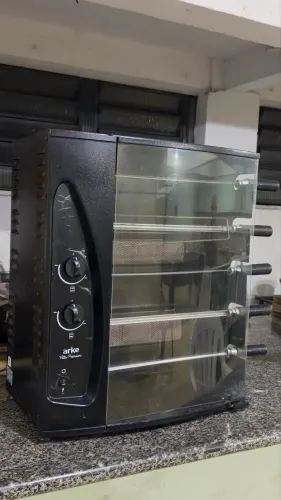 Churrasqueira Arke Premium Rotativa Com 5 Espetos 110v