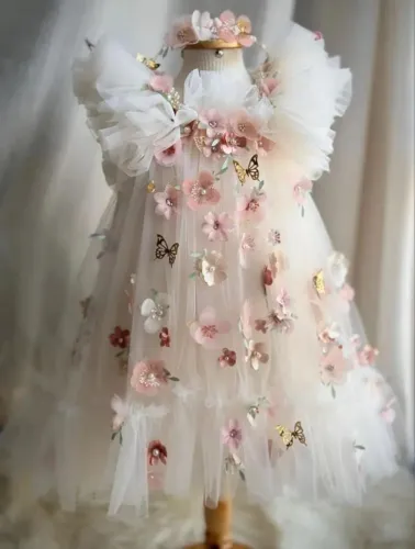 Vestido de Flores para Bebê - Luxo e Delicadeza