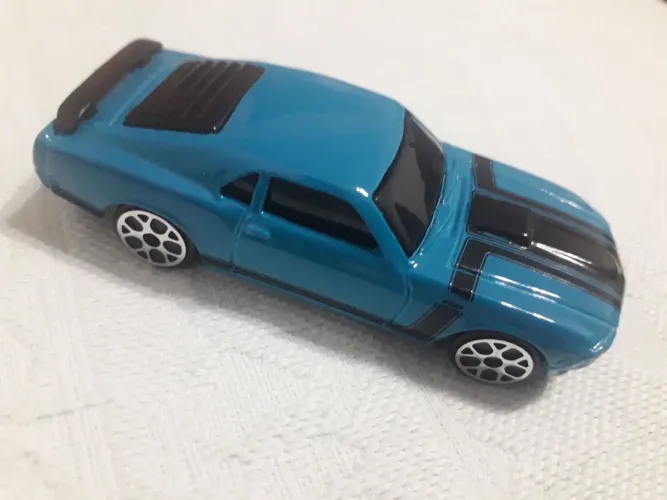 Carrinhos de BRINQUEDOS e coleção