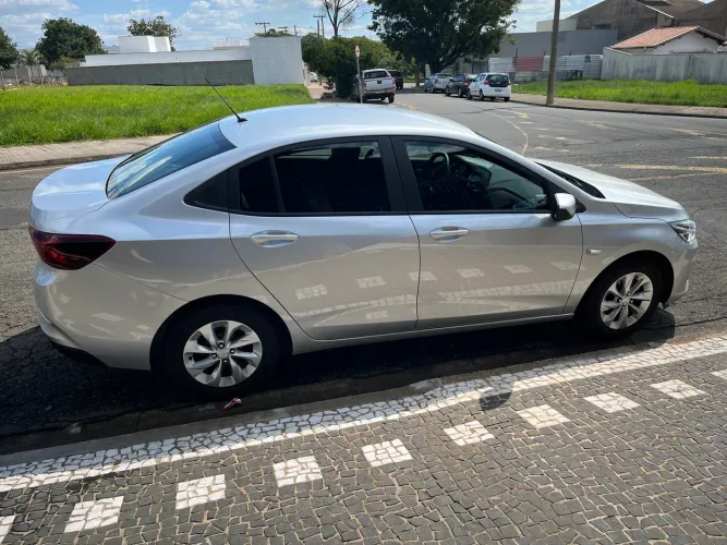 Chevrolet Onix Plus LT 1.0 12V Flex Mec. 4P 2021