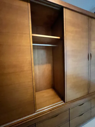 Armário Guarda Roupas Madeira Maciça 