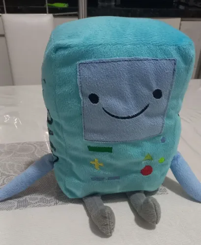 Bmo horas  de aventura  de pelucia 