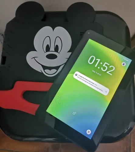 Tablet Infantil Mickey Controle Parental 32GB + Tela 7 pol + Case + Wi-fi + Android 11 Qua