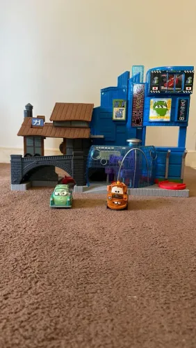 Playset Imaginext Carro 2 - Ação em Tóqiuo