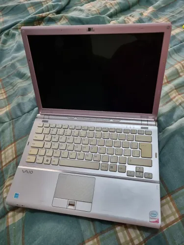 Sucata notebook Sony para aproveitar peças -  Sony Vaio  (não ligam) 