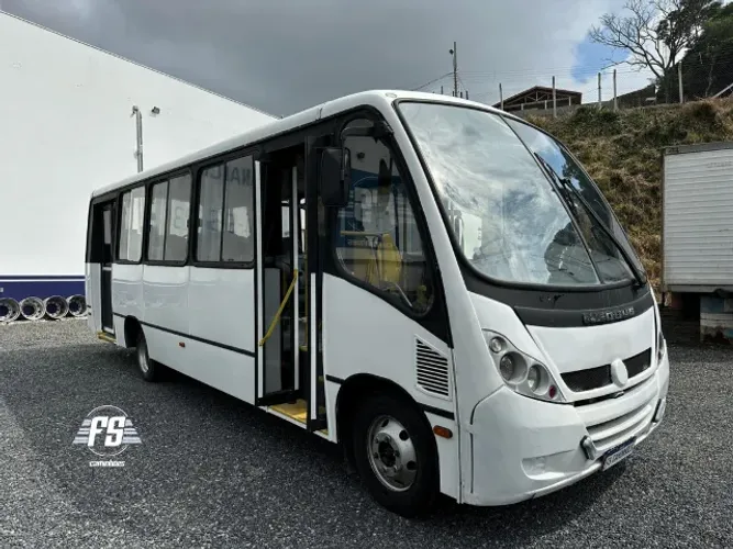 Micro ônibus - Modelo MB LO 915