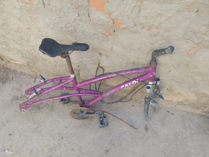 Quadro de Bicicleta Caloi 500 tá trincado 