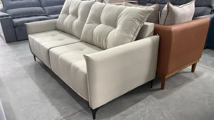 Olha esse sofá fixo premium linho nobre pés de aço 