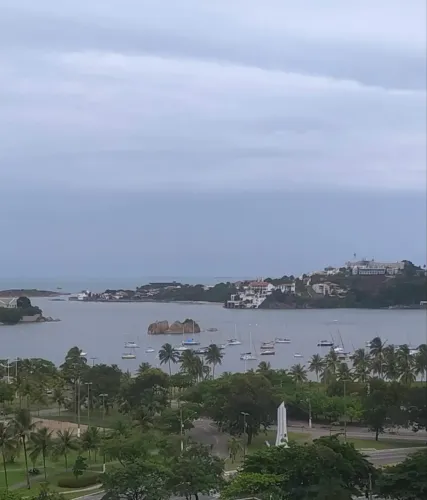 Imóvel bem localizado com bela vista