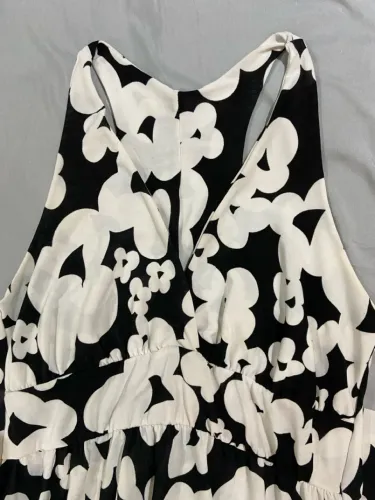 Vestido de verão sem mangas