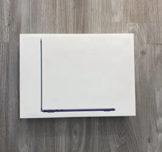 MacBook Air M4 13.6 2025